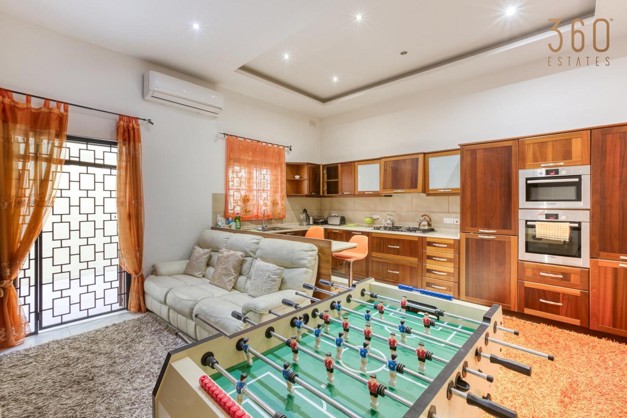 Spacious 4Br Home With Wine Cellar In Zebbug By 360 Estates Exterior photo