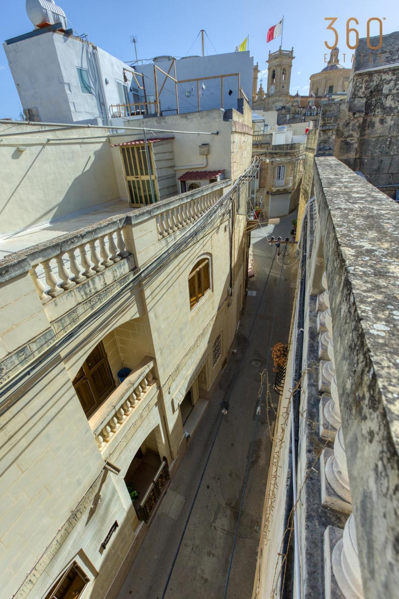 Spacious 4Br Home With Wine Cellar In Zebbug By 360 Estates Exterior photo
