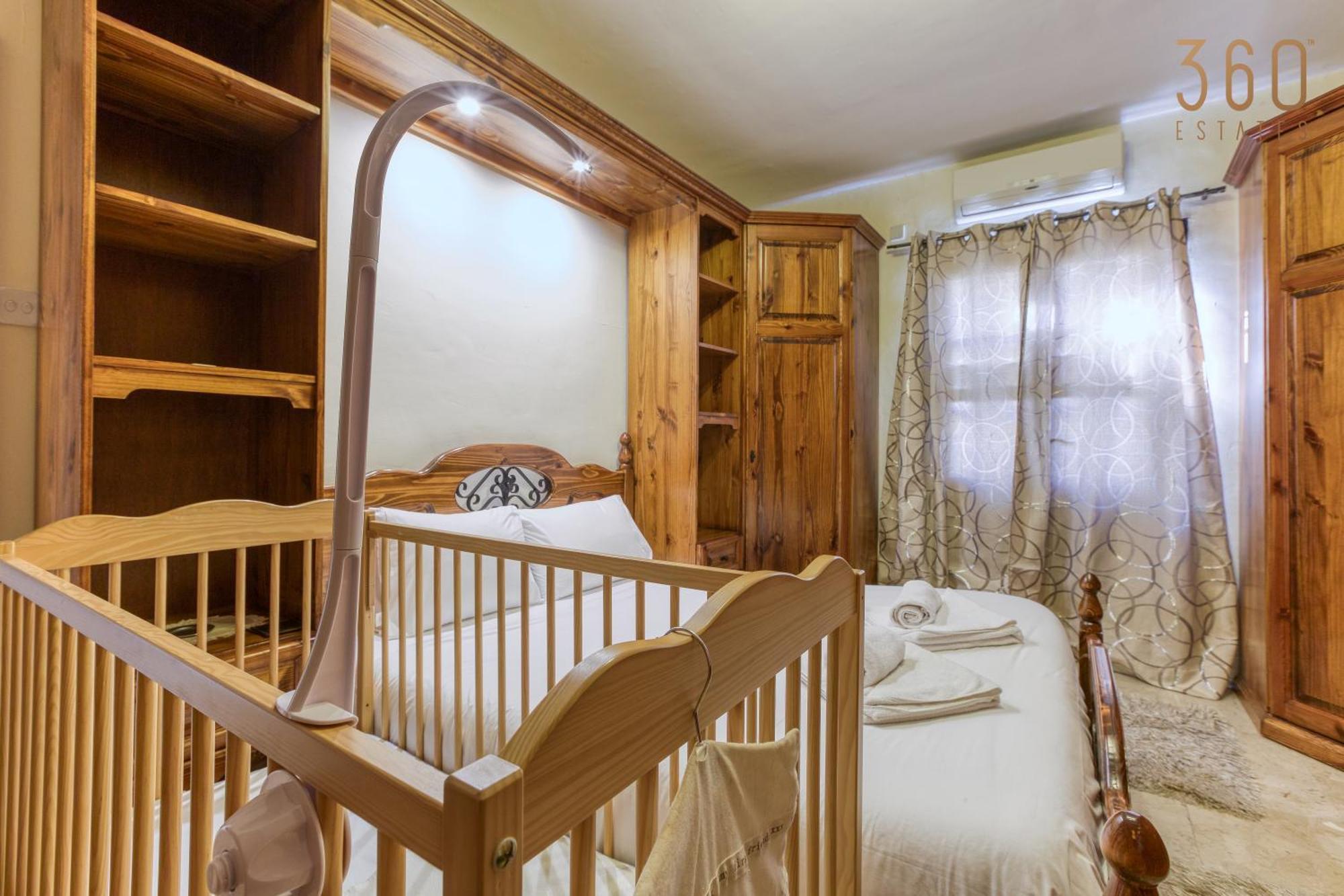 Spacious 4Br Home With Wine Cellar In Zebbug By 360 Estates Exterior photo