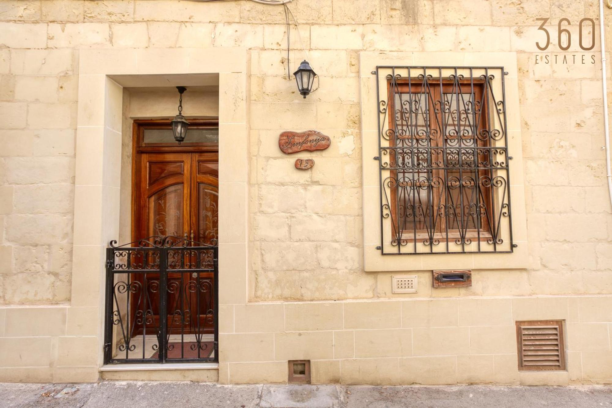 Spacious 4Br Home With Wine Cellar In Zebbug By 360 Estates Exterior photo