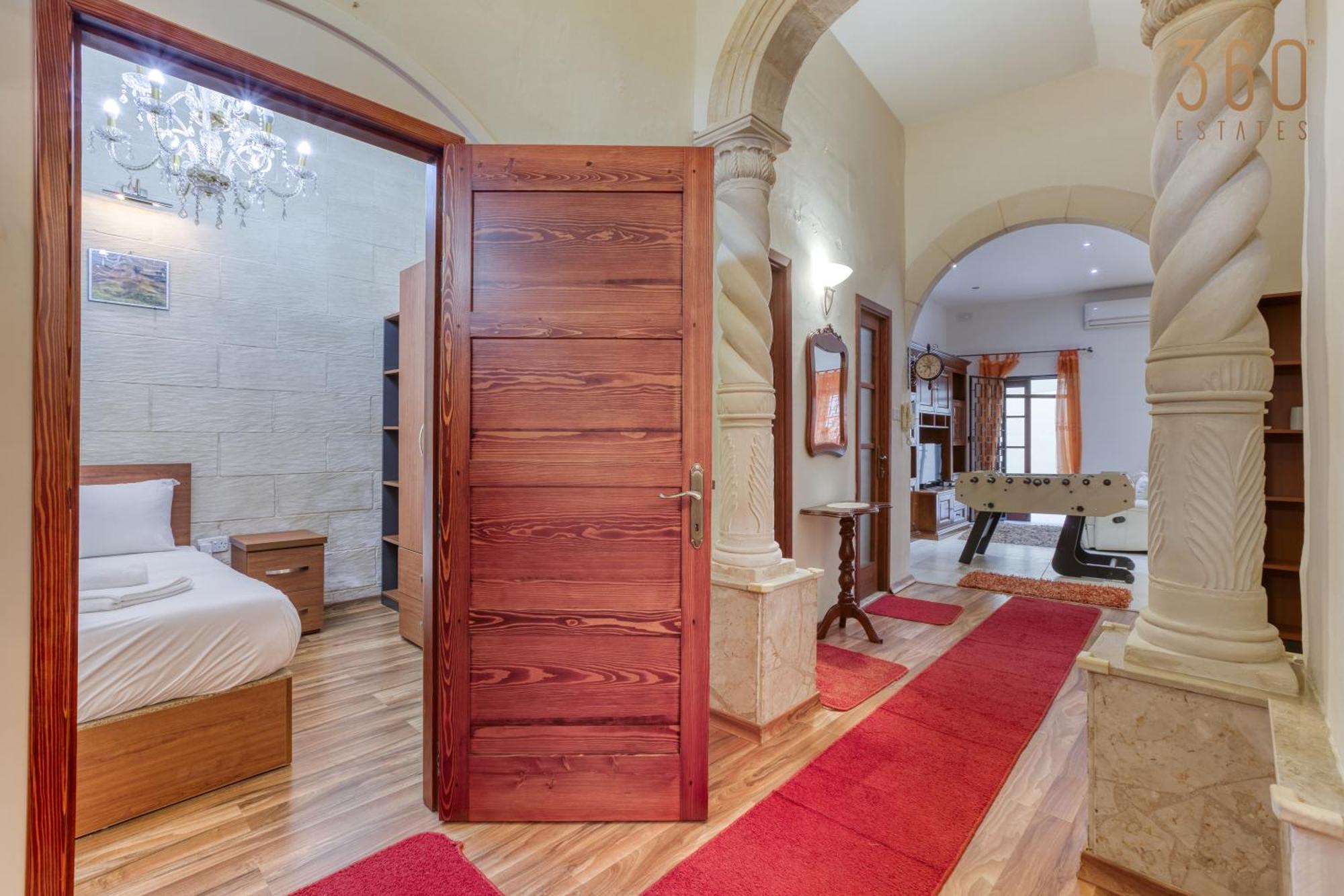 Spacious 4Br Home With Wine Cellar In Zebbug By 360 Estates Exterior photo