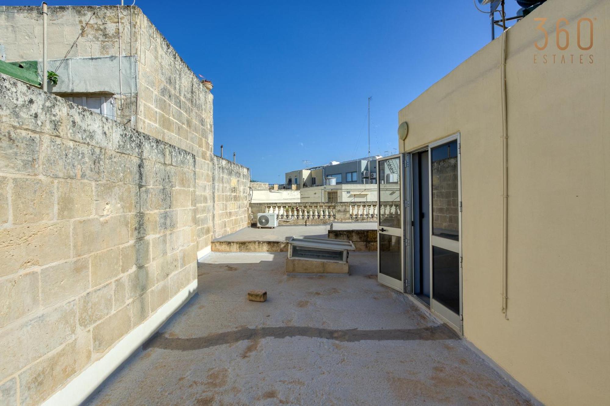 Spacious 4Br Home With Wine Cellar In Zebbug By 360 Estates Exterior photo