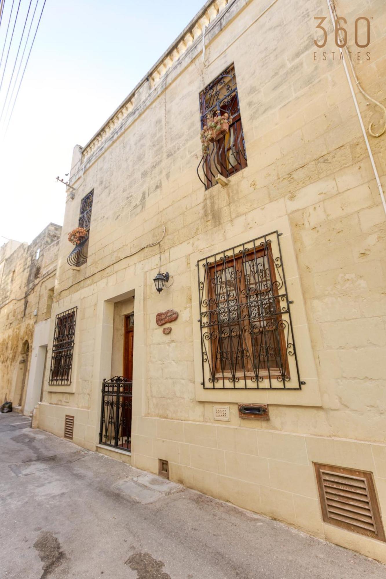 Spacious 4Br Home With Wine Cellar In Zebbug By 360 Estates Exterior photo